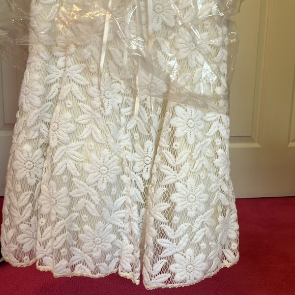 SALE price today !!! Beautiful party dress. - Picture 9 of 11